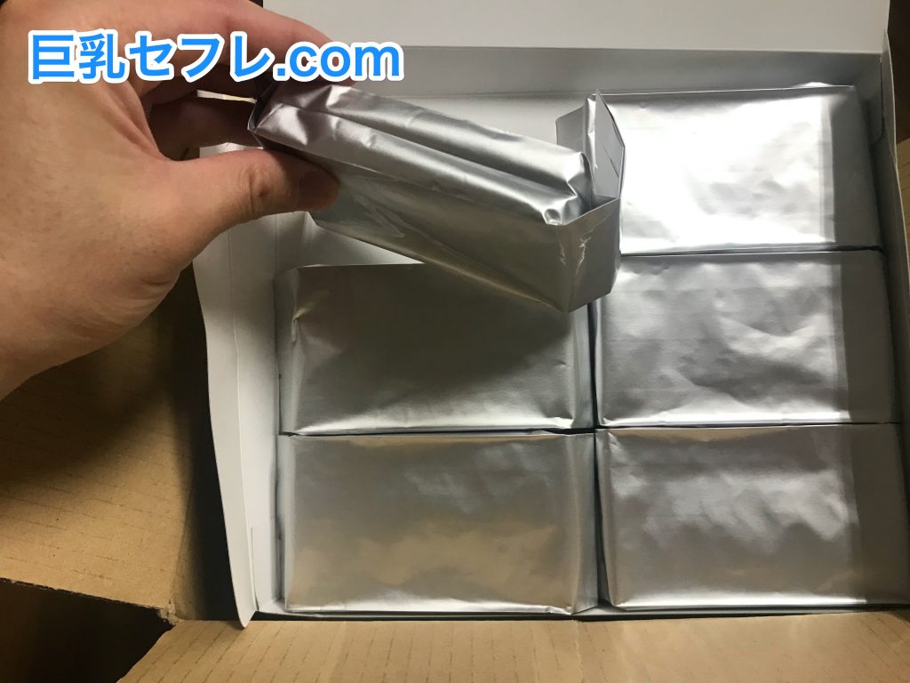 APSORUSIN(アプソルシン)は一箱の中に30錠x6袋(1ヶ月分)が入っている