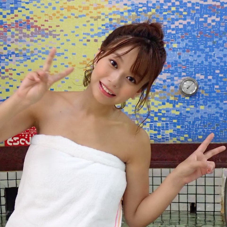 チビ巨乳の和知つかさちゃん(Hカップ)の画像