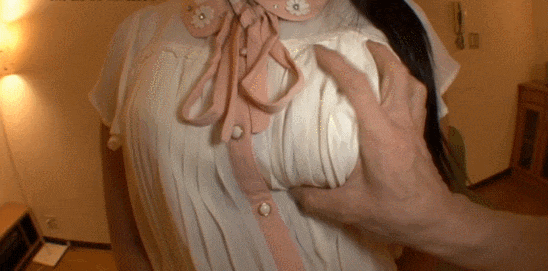 抜ける！乳揉みエロGif画像