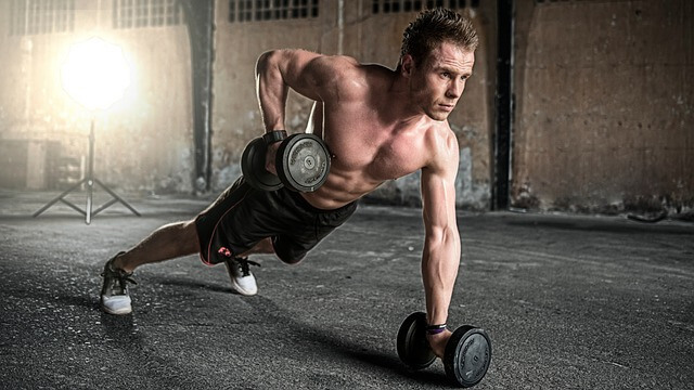 2.パートナーが介入してこない外出する趣味を持つ